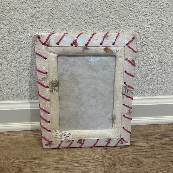 Handcrafted Pink and Cream Picture Frame 5x7 - Picture 1 of 5